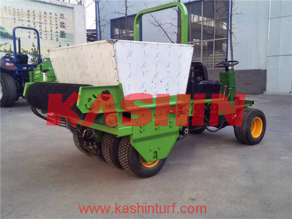 Self Dresser Machine China self-powered sand top dressing machine,top-dresser | KASHIN Turf Care